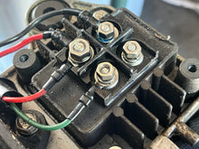 Cargar imagen en el visor de la galería, 115 130 hp Yamaha CDI UNIT switchbox 6E5-12 6E5-85540-12-00 with HARNESS RECTIFIER BRACKET two stroke 1984-1993
