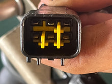 Charger l'image dans la galerie, f 225 Yamaha 69J-14960-00-00 BODY ASSY throttle 68V-82380-00-00 PRESSURE SENSOR intake oem FOUR STROKE 200 225 hp
