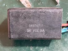 Cargar imagen en el visor de la galería, 200 225 250 300 hp Evinrude E-tec POWER TRIM RELAY 586767 0769081 two stroke compat 25-300 hp 0586767 CABLE &amp; RELAY

