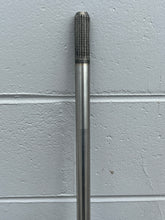 Charger l'image dans la galerie, 225 - 400 hp Mercury Verado XXXL 30” Driveshaft 45-8m008696 (45-8m0086969) for HD Gearcase with bearings - possibly equivalen
