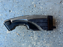 Cargar imagen en el visor de la galería, DF 140 115 hp Suzuki DUCT AIR SILENCER 13840-90J00 13810-90J01 four stroke 2001-2013 2013-2020 some 90 100 hp

