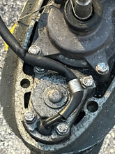 Cargar imagen en el visor de la galería, 60 50 hp Johnson Evinrude 20” GEARCASE ASSY Lower Unit electric shift 0384958 385097 two stroke SR 1971-72
