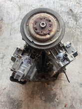 Load image into Gallery viewer, DT 150 200 hp Suzuki CRANKCASE 11300-87D85-0ED Two Stroke EFI good compression #2
