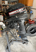 Load image into Gallery viewer, 1999 8 hp Mercury 15” short shaft running  tiller OUTBOARD two stroke Pull-start
