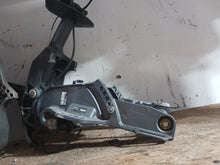 Charger l'image dans la galerie, F40 Yamaha 20inch midsection shock absorber, brackets, steering arm, pivot assy
