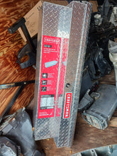 Cargar imagen en el visor de la galería, Sears craftsman truck bed tool chest silver aluminum
