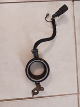 Cargar imagen en el visor de la galería, V-6 Johnson Evinrude Timer Base 0583715 583715 oem
