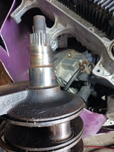 Charger l'image dans la galerie, 150 175 200 2.5 liter Mercury two stroke crankshaft
