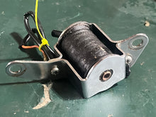 Charger l'image dans la galerie, DT 65 hp Suzuki CHOKE SOLENOID 38600-95555 two stroke 1985-1992
