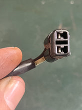 Load image into Gallery viewer, 150 200 hp Suzuki CYLINDER BLOCK TEMP SENSOR 34820-92E01 34820-87D01 two stroke EFI &amp; Super Six

