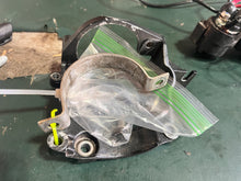 Cargar imagen en el visor de la galería, 40 50 hp Nissan Tohatsu STARTER BRACKET brush holder 3C8750140 Two Stroke 2002-2012 some 9.9 15 18 20 25 30 60 70 hp
