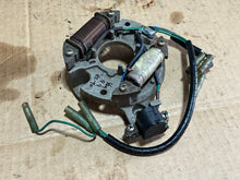 Charger l'image dans la galerie, 9.9 hp Yamaha 6G9-85560-F1-00 base assembly Two Stroke 1984-90 OEM
