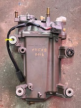 Load image into Gallery viewer, f 115 hp Yamaha vst FLOAT CHAMBER 6EK-14180-01-00 COVER 6EK-14182-00-00 FUEL PUMP 68V-13907-20-00 four stroke 2016-2019
