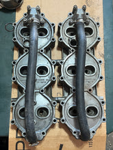 Charger l'image dans la galerie, DT 150 200 hp Suzuki cylinder head Super Six V6 CYLINDER HEAD COVER left &amp; right TWO STROKE
