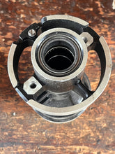 Charger l'image dans la galerie, 90 - 225 hp Johnson Evinrude PROP BEARING CARRIER 5000363 lower unit Two Stroke v4 v6
