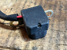 Charger l'image dans la galerie, DF 40 50 hp Evinrude Suzuki 5031464 CKP SENSOR ASSY 32150-87J00 four stroke 1999-2002

