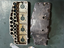 Charger l'image dans la galerie, DT 115 140 hp Suzuki intake AIR SILENCER 13811-94501 COVER 13812-94502 two stroke 1981-82
