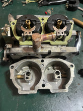 Load image into Gallery viewer, 150 hp Yamaha CARBURETOR SET 6R2-01 6R2-14301-02-00 6R2-14302-02-00 6R2-14303-02-00 International Two Stroke 1986-1995
