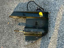 Cargar imagen en el visor de la galería, 60 50 hp Johnson Evinrude 20” GEARCASE ASSY Lower Unit electric shift 0384958 385097 two stroke SR 1971-72
