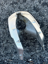 Cargar imagen en el visor de la galería, BF 225 200 175 hp Honda 63736-ZY3-A12ZA LOWER MOUNTING COVERS left PORT 63731-ZY3-A12ZA right STARBOARD Four Stroke 2006-up
