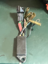 Load image into Gallery viewer, DT 65 55 115 140 hp Suzuki LOW OIL WARNING 37875-94611 two stroke 1986-1997
