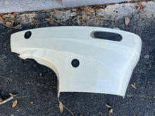 Charger l'image dans la galerie, DF 150 hp Suzuki  SIDE COVER SET WHITE 62821-96J0-Y5S 61811-96J0-Y5S 2015-2018
