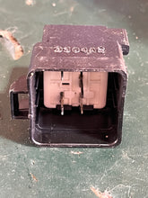 Load image into Gallery viewer, Mercury Mercruiser ELECTRICAL RELAY 86-365202T sterndrive inboard
