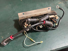 Cargar imagen en el visor de la galería, 150 175 200 hp Yamaha STARTER RELAY 61A-81941-00-00 RELAY 6E5-81950-00-00 RELAY 6E5-8195A-00-00 two stroke 1991-2005
