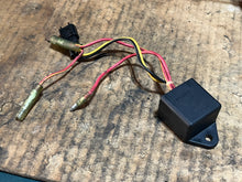Cargar imagen en el visor de la galería, 250 225 200 hp Yamaha OX66 65L-81950-00-00 Relay 1997-2002 TWO STROKE
