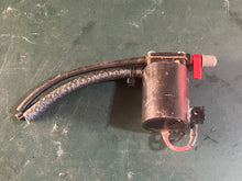 Charger l'image dans la galerie, 50 60 70 hp Johnson 0437238 fuel Primer SOLENOID Evinrude 437238 two stroke OEM
