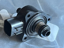 Load image into Gallery viewer, f 150 hp Yamaha intake iac CONTROL VALVE with screws 63P-1312A-01-00 four stroke 2005-2021
