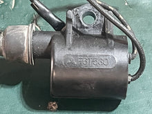 Charger l'image dans la galerie, 115 hp Tohatsu Nissan IGNITION COIL 3C8060480 f6t530 Two Stroke 2003 some compatibility 120 140 40 50 60 70 hp
