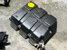 Charger l'image dans la galerie, 150 hp Johnson Evinrude INTAKE AIR SILENCER 0324406 0387871 two stroke 1978-1982 some compatibility 175 200 235
