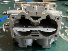 Load image into Gallery viewer, 150 hp Yamaha CARBURETOR SET 6R2-01 6R2-14301-02-00 6R2-14302-02-00 6R2-14303-02-00 International Two Stroke 1986-1995
