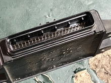 Charger l'image dans la galerie, f 150 hp Yamaha 63P-8591A-36-00 ecu ENGINE CONTROL UNIT four stroke 2011 f150txr superseded 63P-30 through 6P3-38
