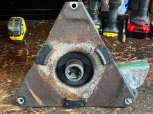 Load image into Gallery viewer, 3.0 4.5 Liter Mercruiser ENGINE COUPLER 18643A5 v6 v8
