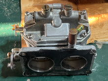 Charger l'image dans la galerie, 115 hp Yamaha CARBURETOR UPPER 6E5-14301-03-00 6e503 two stroke 1984 - one broken screw in 1 of 4 carb bowl screws
