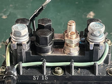 Charger l'image dans la galerie, 150 175 200 225 250 hp Yamaha 68F-81950-00-00 60V-81950-00-00 RELAY ASSY two stroke OEM 2000-2009
