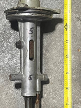 Charger l'image dans la galerie, DT 150 200 hp Suzuki 25” SHIFT ACCEL HOUSING 26110-87D00 CLUTCH ROD CONNECTOR X 25611-87D10 SHIFT SHAFT 23111-87D10 YOKE 2513
