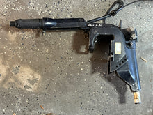 Charger l'image dans la galerie, 6 5 8 hp Johnson Evinrude 0440169 STEERING BRACKET &amp; 0336156 ARM 1992-2004 two stroke 0335892 stern bracket strd 0335891 port
