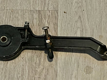 Cargar imagen en el visor de la galería, 135 150 175 200 hp Mercury THROTTLE LEVER 41022 41095T LEVER 41094A3 75153 CONTROL ROD 814929 CAM 815539T two stroke 1992-199
