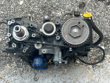 Cargar imagen en el visor de la galería, BF 25 30 hp 12010-ZV7-010ZA CYLINDER HEAD ASSY 12010-ZV7-010ZA 13310-ZV7-000 CRANKSHAFT 12000-ZV7-000ZA BLOCK 16700-ZW1-004 F
