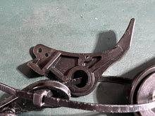 Cargar imagen en el visor de la galería, 8 HP Mercury 421592 THROTTLE LEVER INTERLOCK, 421631 Control LEVER, 421662 ACTUATOR oem TWO STROKE
