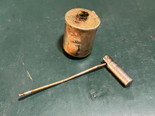 Cargar imagen en el visor de la galería, 35 - 20 hp Force Mercury 89-889273 SOLENOID, F391926-1 CHOKE PLUNGER, 89-889273 F460925 ROD chrysler 1976-1990
