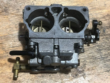 Cargar imagen en el visor de la galería, 200 175 150 hp Mercury CARBURETOR SET WMH-16 top 3308-9672A44 3311-818650A4 818650A52, center 3308-9672A45 818650A5 818650A53
