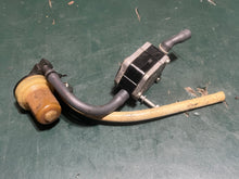Charger l'image dans la galerie, 115 hp Yamaha 6E5-24410-03-00 FUEL PUMP 6E5-24560-00-00 FILTER ASSY two stroke oem 135-300 hp

