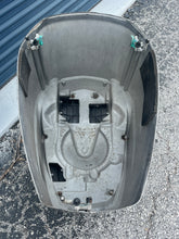Charger l'image dans la galerie, 225 hp Yamaha TOP COWLING 60Y-42610-00-NA two stroke HPDI vmax
