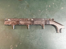 Cargar imagen en el visor de la galería, f 350 300 hp Yamaha 6AW-8272F-00-00 ignition coil GUIDE PLATE four stroke
