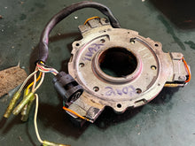 Cargar imagen en el visor de la galería, 90 80 hp Tohatsu Nissan COIL PLATE 3B7061030 stator 2002 two stroke 3B7061231 3B7061200 90A2 M80A
