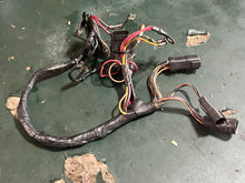Load image into Gallery viewer, parts only - 70 hp Johnson 0584929 586021 Evinrude Engine Harness two stroke 1996-98 some compatibility 50 45 40 60 hp

